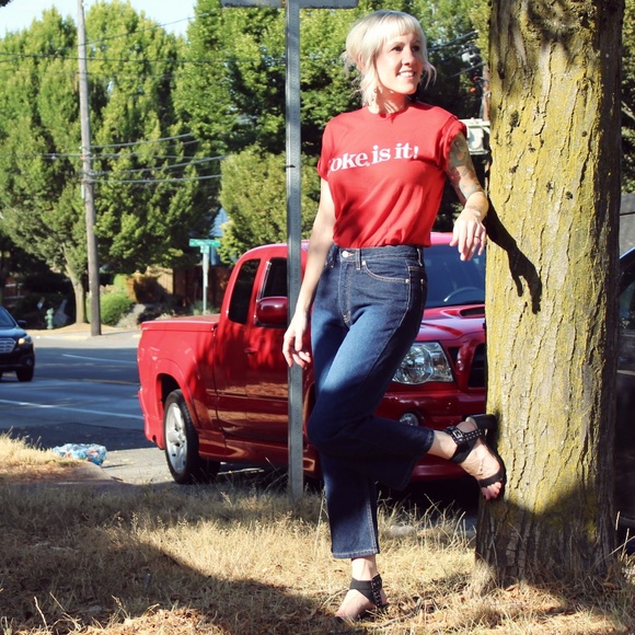 Meet your Posher, Tori - Picture 11 of 15